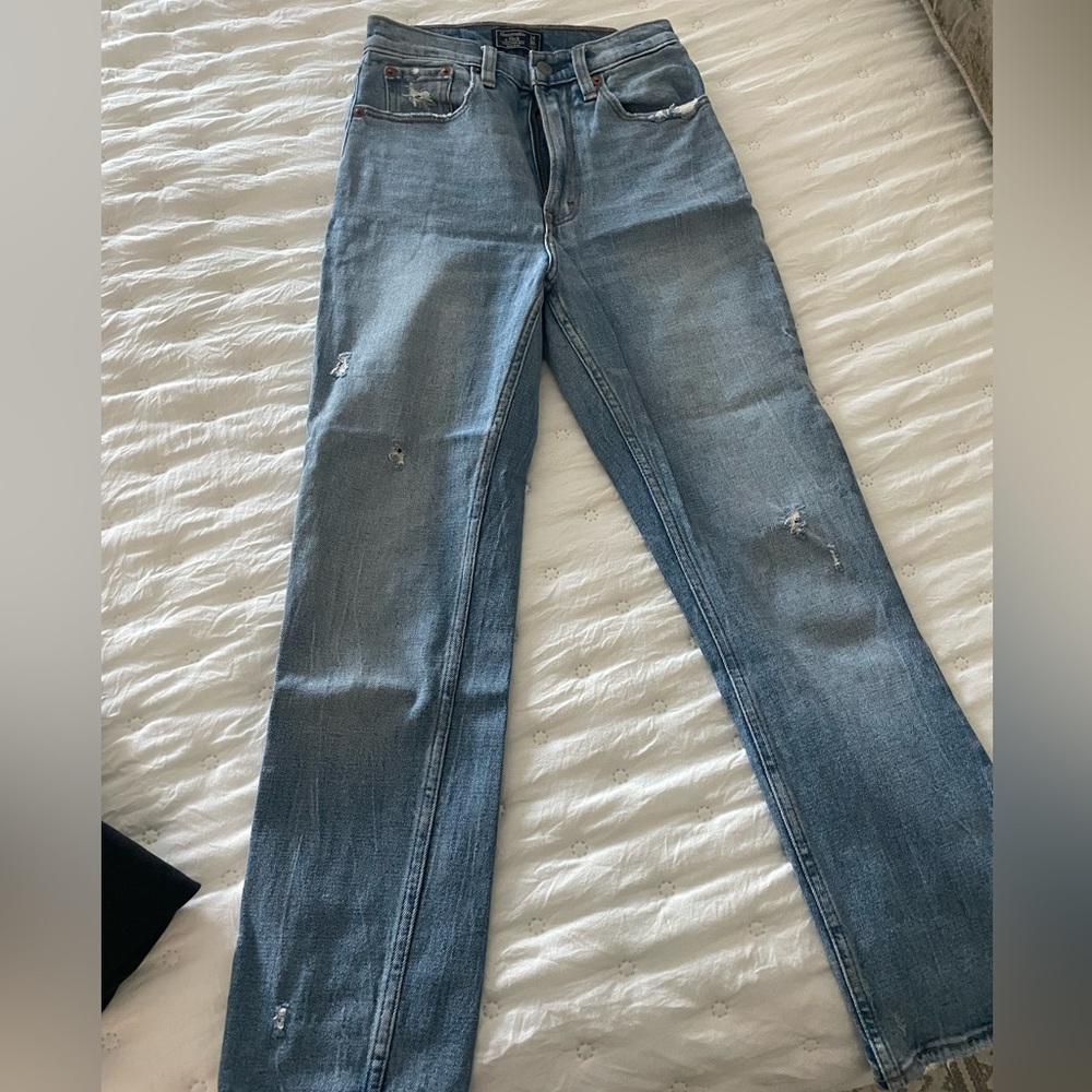Abercrombie ultra high rise mom jean